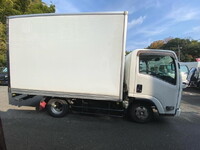 ISUZU Elf Panel Van TRG-NLR85AN 2017 206,381km_5