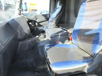 ISUZU Giga バルクシャ（フンリュウタイウンパンシャ） QKG-CYM77BM 2016 136,000km_32