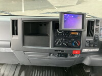 ISUZU Elf Aluminum Van TPG-NPS85AN 2018 246,797km_35