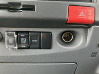 ISUZU Elf Aluminum Van TPG-NPS85AN 2018 246,797km_37