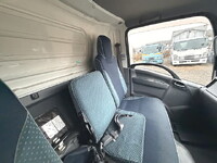 ISUZU Elf Aluminum Van TPG-NPR85AN 2016 360,071km_39