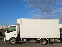 HINO Dutro Refrigerator & Freezer Truck TKG-XZU710M 2014 370,371km_5