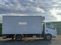 HINO Dutro Refrigerator & Freezer Truck TKG-XZU710M 2014 370,371km_7