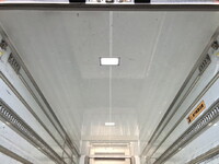 ISUZU Forward Refrigerator & Freezer Truck TKG-FRR90S2 2015 551,000km_13