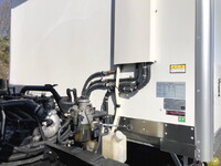 ISUZU Forward Refrigerator & Freezer Truck TKG-FRR90S2 2015 551,000km_9