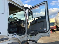 MITSUBISHI FUSO Super Great Trailer Head QPG-FP64VDR 2018 917,000km_15