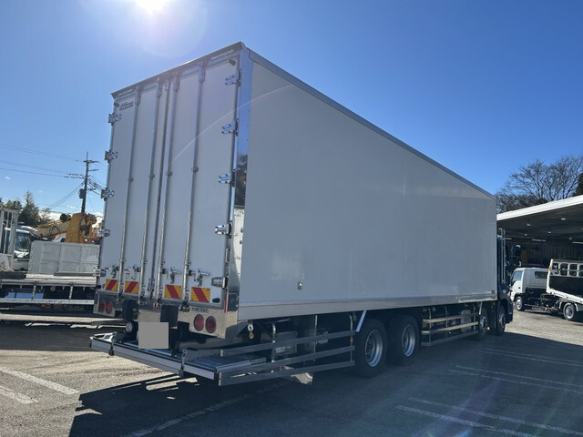 Profia Refrigerator & Freezer Truck_2