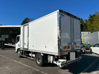 ISUZU Elf Refrigerator & Freezer Truck 2RG-NPR88YN 2018 132,791km_3