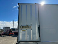 ISUZU Elf Refrigerator & Freezer Truck 2RG-NPR88YN 2018 132,791km_5