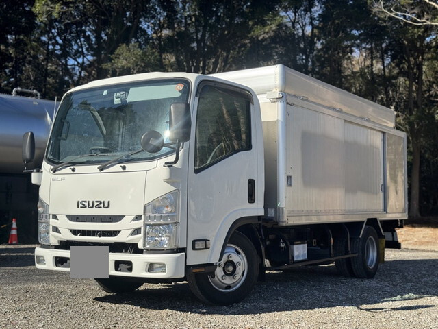 ISUZU Elf Bottle Van TRG-NMR85AN 2018 120,540km