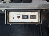 ISUZU Elf Bottle Van TRG-NMR85AN 2018 120,540km_10