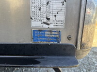 ISUZU Elf Bottle Van TRG-NMR85AN 2018 120,540km_18