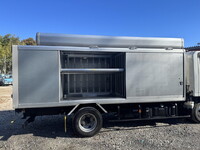 ISUZU Elf Bottle Van TRG-NMR85AN 2018 120,540km_26