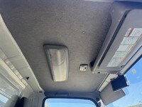 ISUZU Elf Bottle Van TRG-NMR85AN 2018 120,540km_32