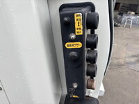 ISUZU Elf Garbage Truck SKG-NPR85YN 2013 377,782km_8