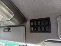 ISUZU Giga Trailer Head PKG-EXZ52J8 2010 304,000km_11