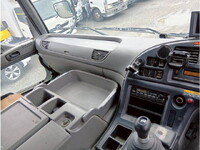 ISUZU Giga Trailer Head PKG-EXZ52J8 2010 304,000km_15