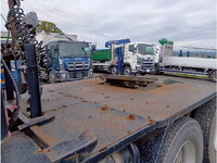 ISUZU Giga Trailer Head PKG-EXZ52J8 2010 304,000km_35
