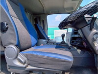 ISUZU Giga Aluminum Wing QKG-CYJ77B 2017 559,249km_16