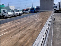 ISUZU Giga Aluminum Wing QKG-CYJ77B 2017 559,249km_4