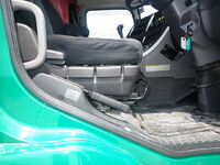 UD TRUCKS Quon Trailer Head QKG-GK6XAB 2017 499,000km_32