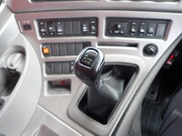 UD TRUCKS Quon Trailer Head QKG-GK6XAB 2017 499,000km_37