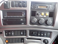 UD TRUCKS Quon Trailer Head QKG-GK6XAB 2017 499,000km_38