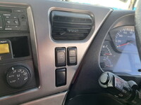 UD TRUCKS Quon Trailer Head QKG-GK6XAB 2017 499,000km_9