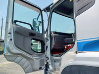 UD TRUCKS Quon Trailer Head LKG-GK5XAB 2011 358,000km_40