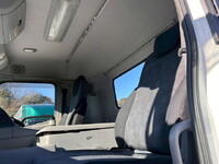 UD TRUCKS Quon Trailer Head QPG-GK5XAB 2017 352,000km_18