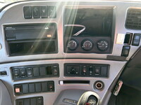 UD TRUCKS Quon Trailer Head QPG-GK5XAB 2017 352,000km_27