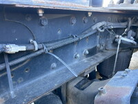 UD TRUCKS Quon Trailer Head QPG-GK5XAB 2017 352,000km_34