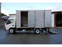 TOYOTA Dyna Aluminum Van TPG-XZU655 2018 136,000km_10