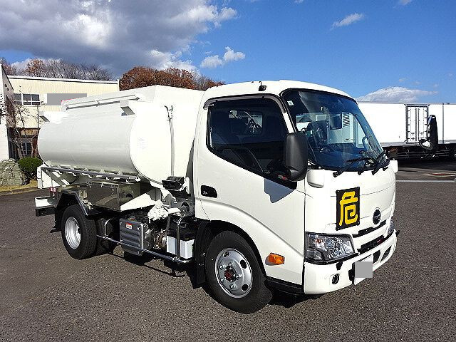 HINO Dutro Tank Lorry 2DG-XZU685M 2024 1,034km