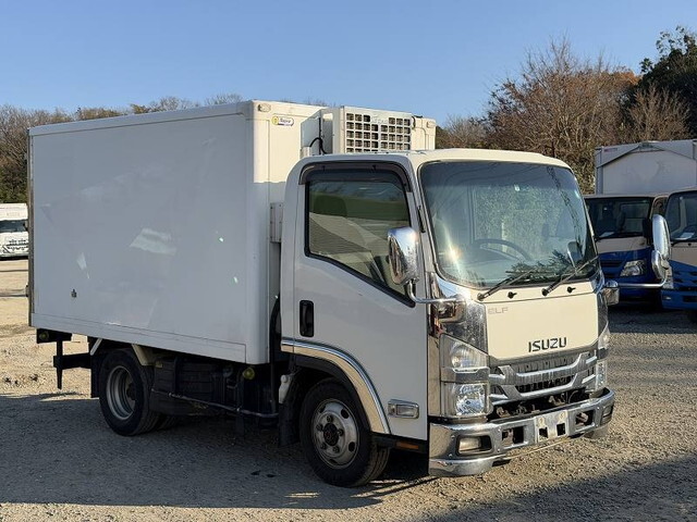 Elf Refrigerator & Freezer Truck_1