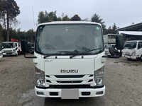 ISUZU Elf Bottle Van TRG-NMR85AN 2018 100,132km_13