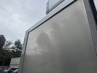 ISUZU Elf Bottle Van TRG-NMR85AN 2018 100,132km_40