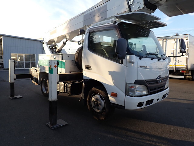 HINO Dutro Cherry Picker TKG-XZU600X 2013 73,100km
