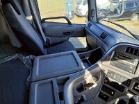 UD TRUCKS Quon Trailer Head LKG-GK5XAB 2011 389,176km_23