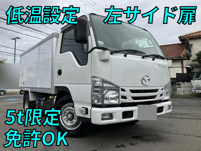 Titan Refrigerator & Freezer Truck_1