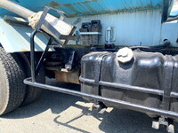 ISUZU Elf Sprinkler Truck PKG-NPR75N 2009 116,725km_10