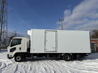 ISUZU Forward Refrigerator & Freezer Truck TKG-FRR90T2 2015 750,517km_4