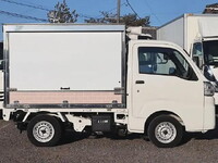 DAIHATSU Hijet Truck Refrigerator & Freezer Truck EBD-S510P 2019 4,900km_5