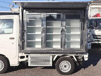 DAIHATSU Hijet Truck Refrigerator & Freezer Truck EBD-S510P 2019 4,900km_9