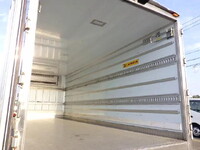 ISUZU Forward Refrigerator & Freezer Truck 2PG-FRR90S2 2018 621,000km_7