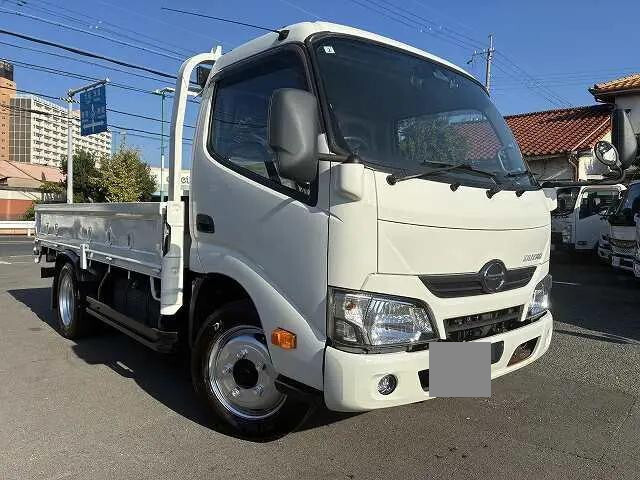 HINO Dutro Flat Body TKG-XZU645M 2019 125,171km