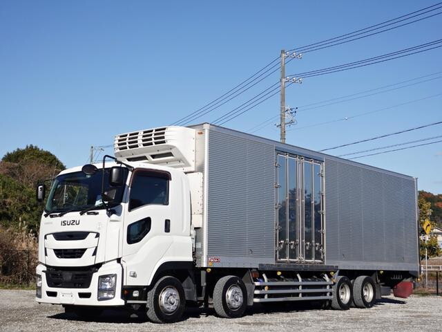 Giga Refrigerator & Freezer Truck_1