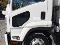ISUZU Forward Refrigerator & Freezer Truck 2RG-FRR90T2 2017 326,000km_12