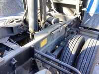 ISUZU Elf Dump PB-NKR81N 2006 135,139km_23