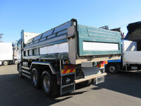 ISUZU Giga Dump QPG-CXZ77BT 2016 696,959km_2